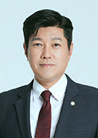 김현성 변호사.jpg