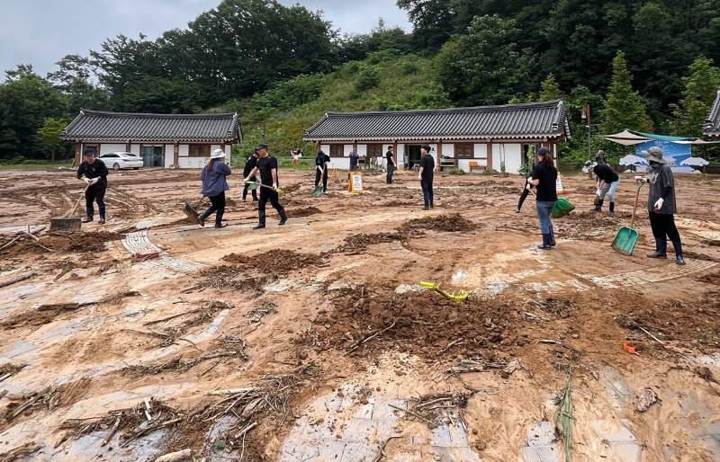 충남연구원, 서천 수해복구 동참 01(웹).jpg