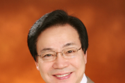 사장 소진우 목사 최근 사진.png