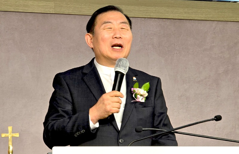 설교 총재 김대성 목사1.jpg